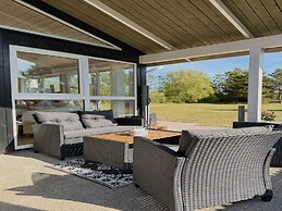 5 Star Holiday Home in Saeby