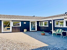 5 Star Holiday Home in Saeby