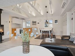 5 Star Holiday Home in Borkop