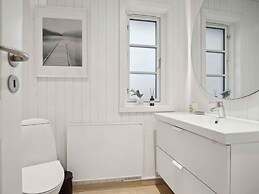 5 Star Holiday Home in Borkop