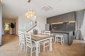 Subata Villa Amas, Bang Tao