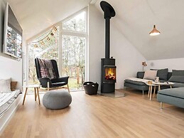 5 Star Holiday Home in Hals