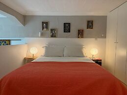 Stylish Apartment Near Timeout Market