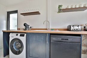 Charming 3 Bed Home Near Caerphilly Castle