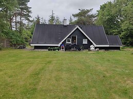 4 Star Holiday Home in Hals