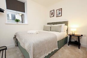 Chic 2 Bed Flat Near Central Cardiff