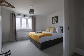 The Haven Modern 4-bed Home With Garden