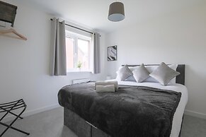 The Haven Modern 4-bed Home With Garden