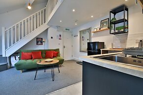 Modern 1-bed Flat Near Cardiff City Centre