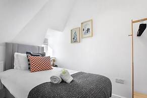 Cardiff City Base Modern 2-bed Apartment