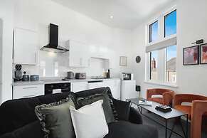 The Cardiff Comfort 2-bed Apartment