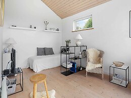 5 Star Holiday Home in Allingabro