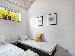 5 Star Holiday Home in Allingabro