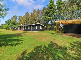 5 Star Holiday Home in Saeby