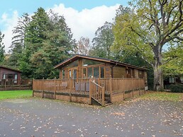 5 Waterside Wood