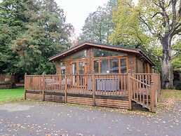 5 Waterside Wood