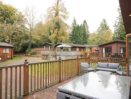 5 Waterside Wood