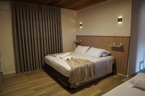 La Roza Hotel and Grill Restaurant