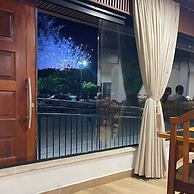 La Roza Hotel and Grill Restaurant