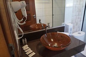 La Roza Hotel and Grill Restaurant