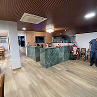 La Roza Hotel and Grill Restaurant