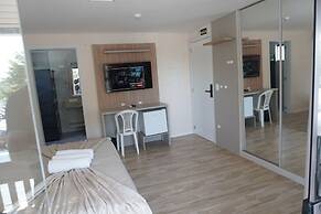 La Roza Hotel and Grill Restaurant