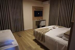 La Roza Hotel and Grill Restaurant