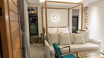 Kalamari Luxury Beach Front Villa