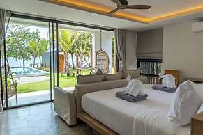 Kalamari Luxury Beach Front Villa