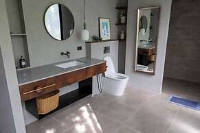 Kalamari Luxury Beach Front Villa