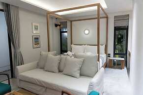 Kalamari Luxury Beach Front Villa