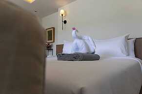 Kalamari Luxury Beach Front Villa