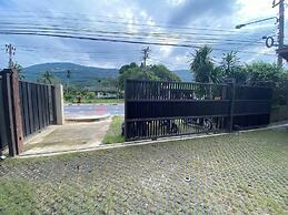 Kalamari Luxury Beach Front Villa
