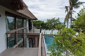 Kalamari Luxury Beach Front Villa