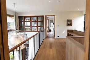 Kalamari Luxury Beach Front Villa