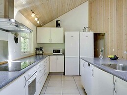 5 Star Holiday Home in Rodby