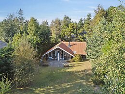 5 Star Holiday Home in Vaeggerlose