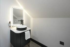 Sixty Aparthotel 2bed, Central Cardiff + Parking