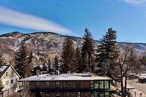 White Elephant Aspen