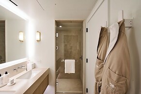 White Elephant Aspen