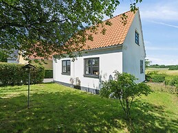 5 Star Holiday Home in Ronne