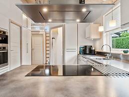 5 Star Holiday Home in Farvang