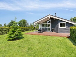 5 Star Holiday Home in Farvang