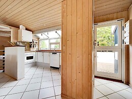 5 Star Holiday Home in Tikob