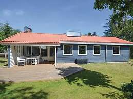 5 Star Holiday Home in Thyholm