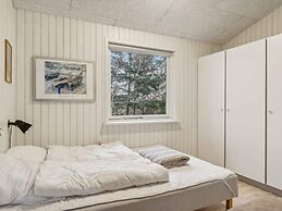 5 Star Holiday Home in Roslev