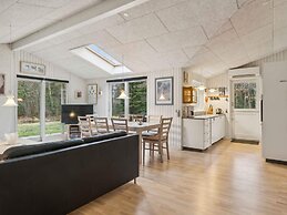 5 Star Holiday Home in Roslev