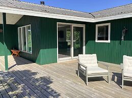 5 Star Holiday Home in Spottrup