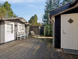 5 Star Holiday Home in Hals