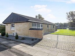 5 Star Holiday Home in Aars